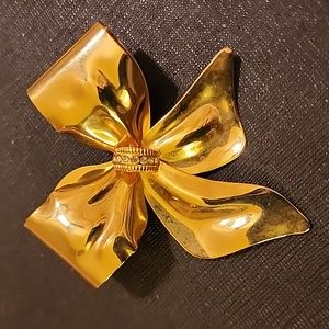 Vintage Gold Tone Seven Rhinestone Bow Brooch